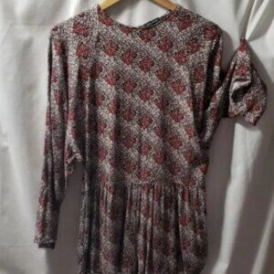 Zara. Trafaluc Collection. EUC. Cute Little Bodysuit in a Floral Print. Size S.